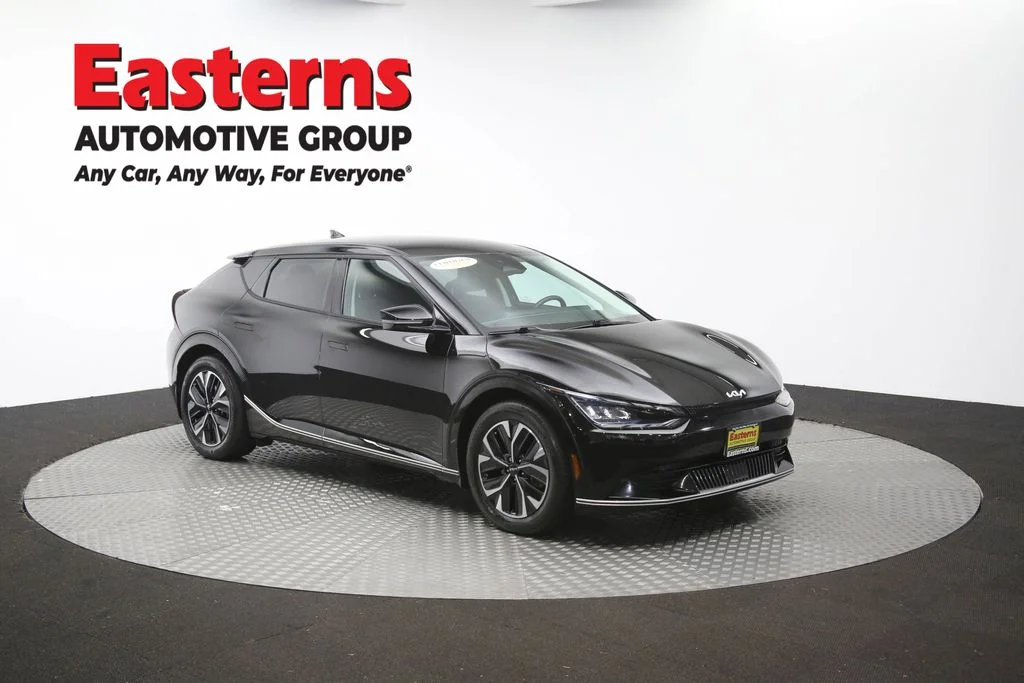 Used 2023 Black Kia Wind image 50
