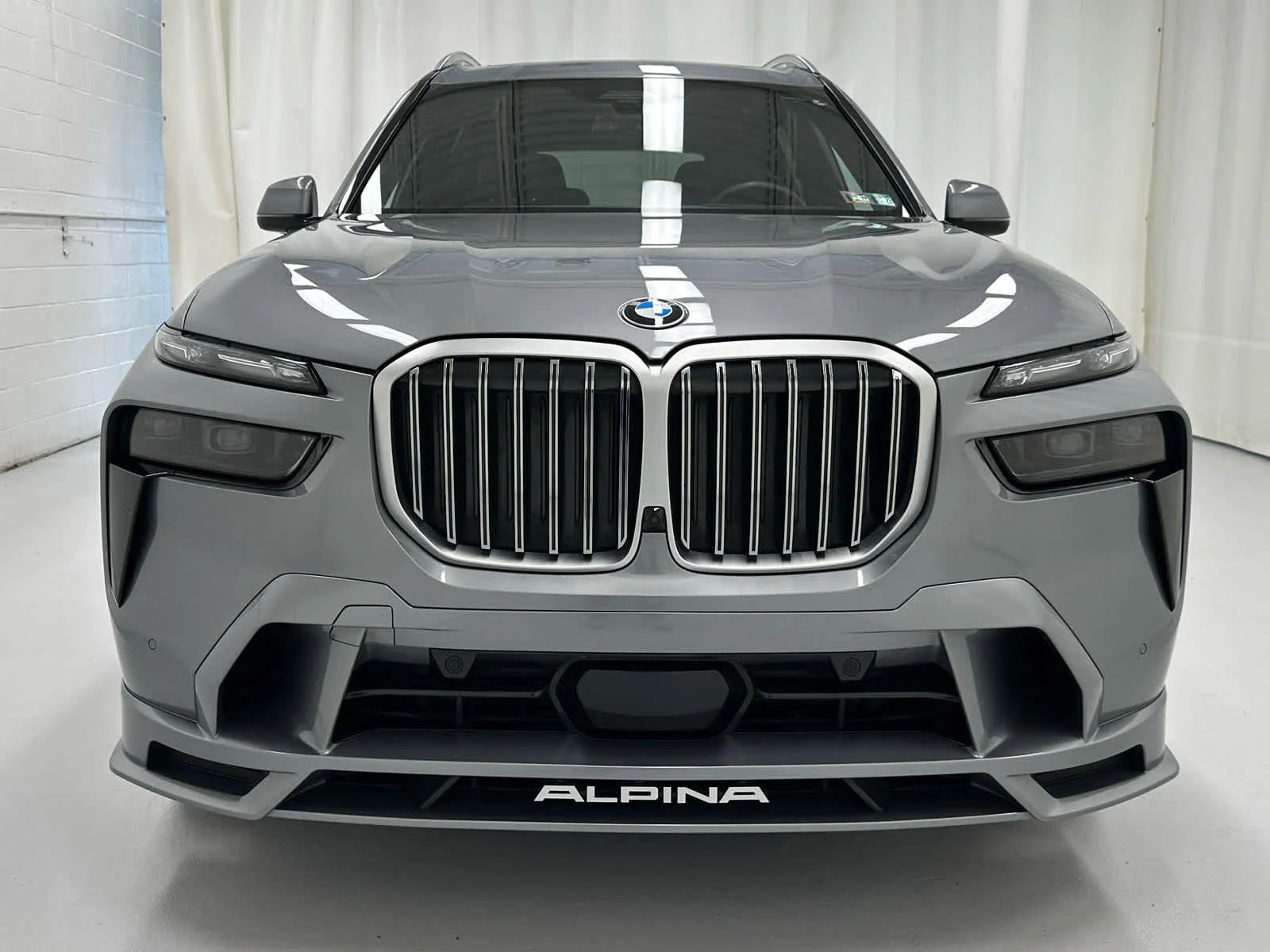 Used 2025 Skyscraper Grey Metallic BMW ALPINA XB7 image 5
