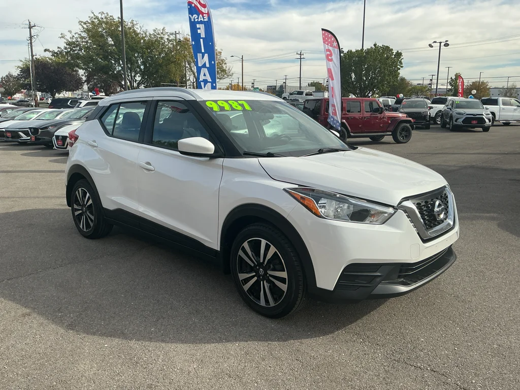 Used 2019 Aspen White Tricoat Nissan SV image 3
