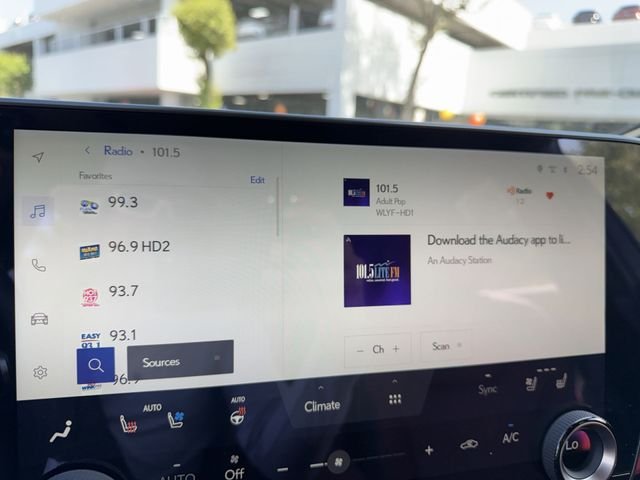 2025 Lexus NX Hybrid 350h - Photo 16