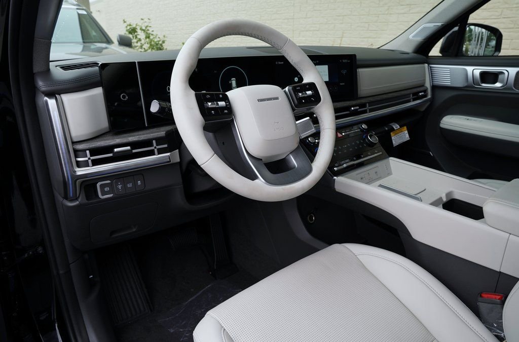 New 2026 Phantom Black Hyundai Limited image 43