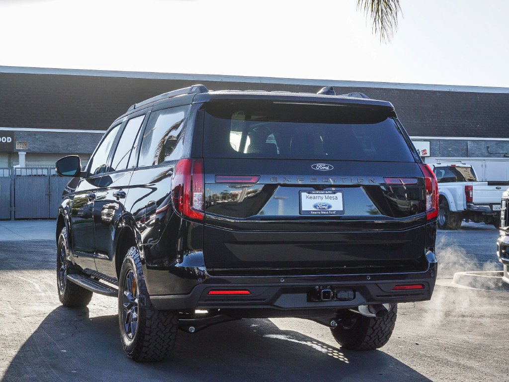 New 2026 Agate Black Metallic Ford Tremor image 4
