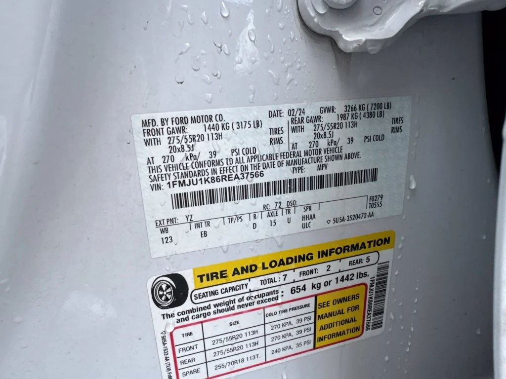 Certified Used 2024 Oxford White Ford Limited image 14