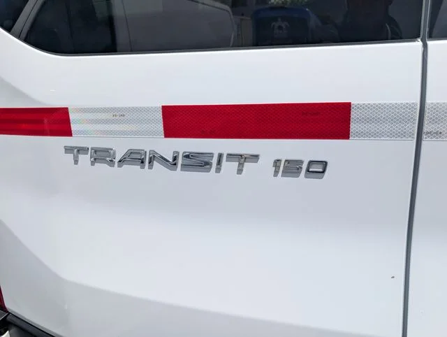 2015 Ford Transit XLT - Photo 9