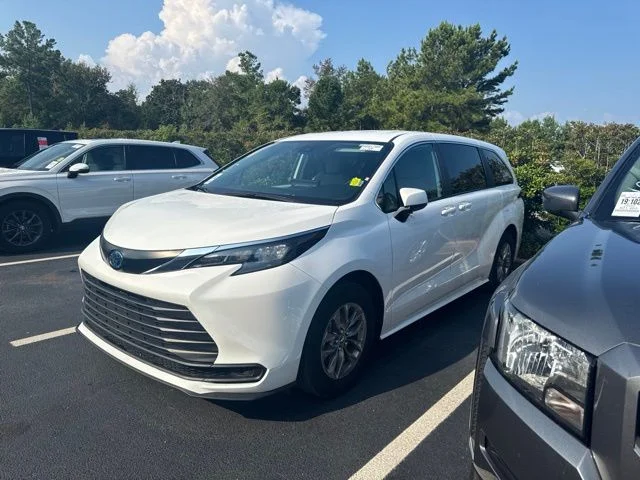 Used 2025 White Toyota LE image 1