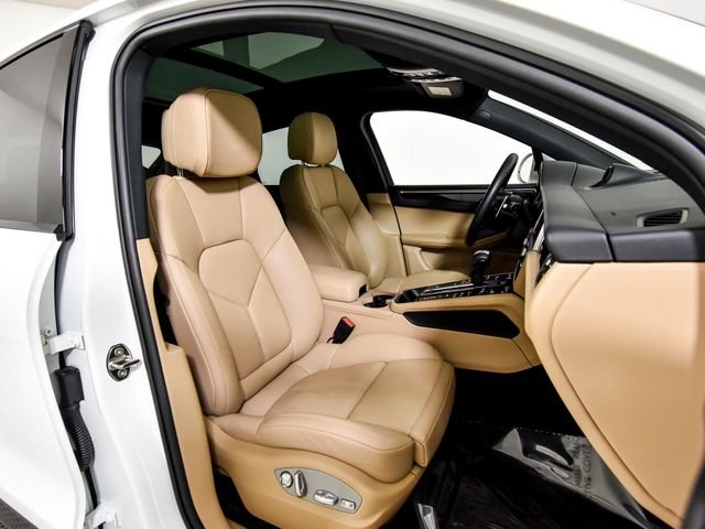 Used 2025 White Porsche  image 31