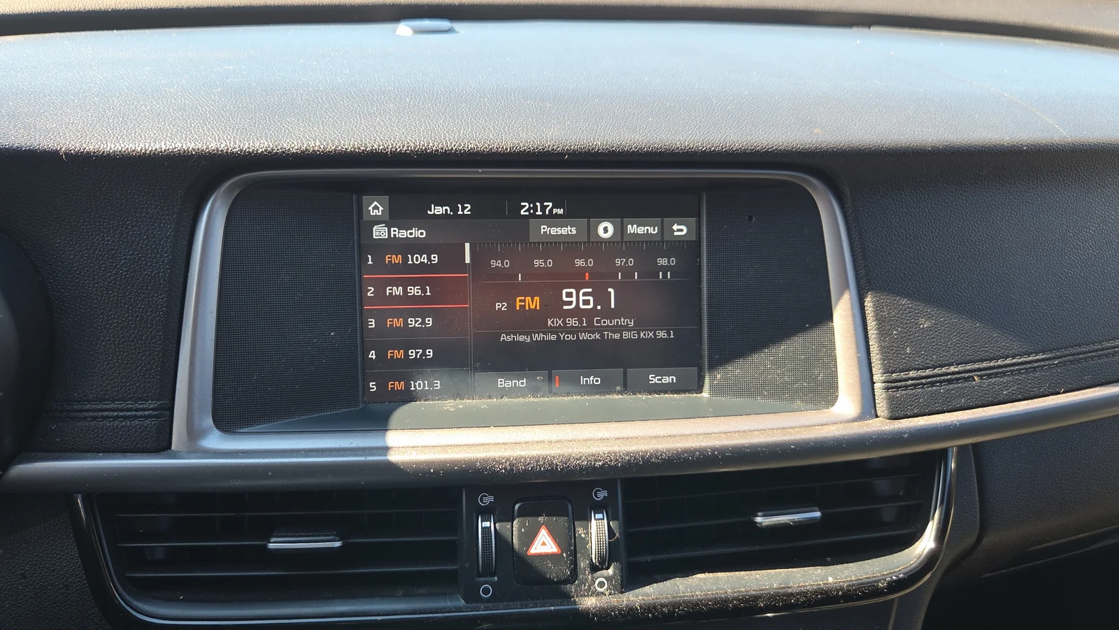 Used 2018 Purple Kia LX image 10