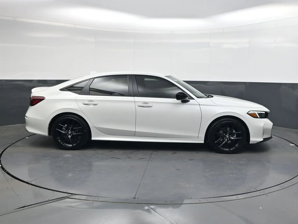 Certified Used 2026 Platinum White Pearl Honda Sport image 41