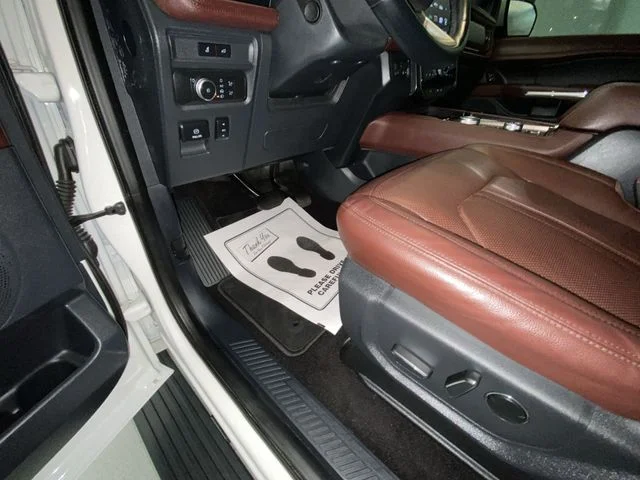 Used 2022 White Ford Limited image 12