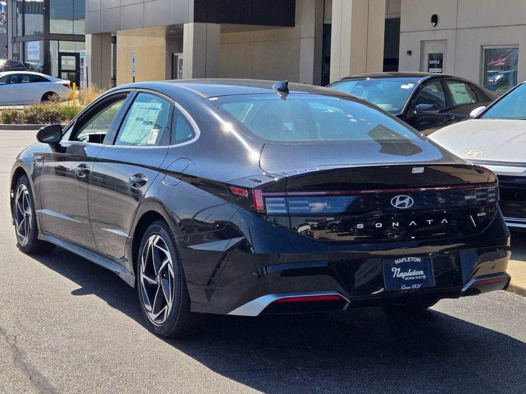 New 2026 Abyss Black Hyundai SEL Sport image 12