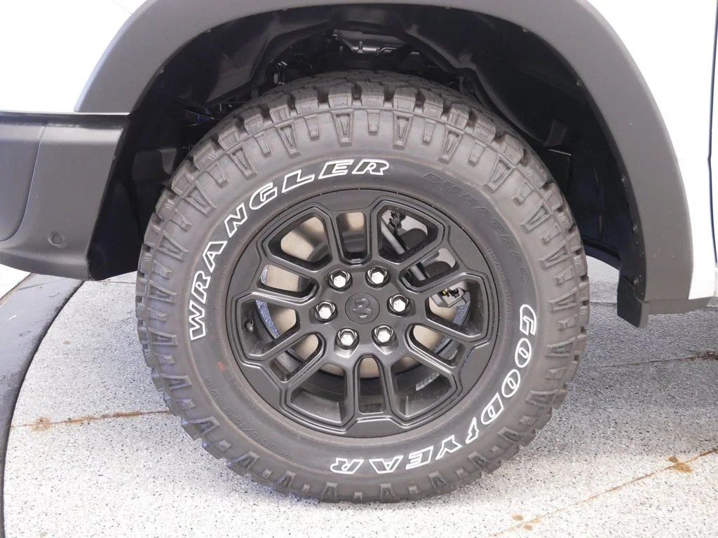 New 2026 Bright White Clear-Coat Exterior Paint Ram Rebel image 11
