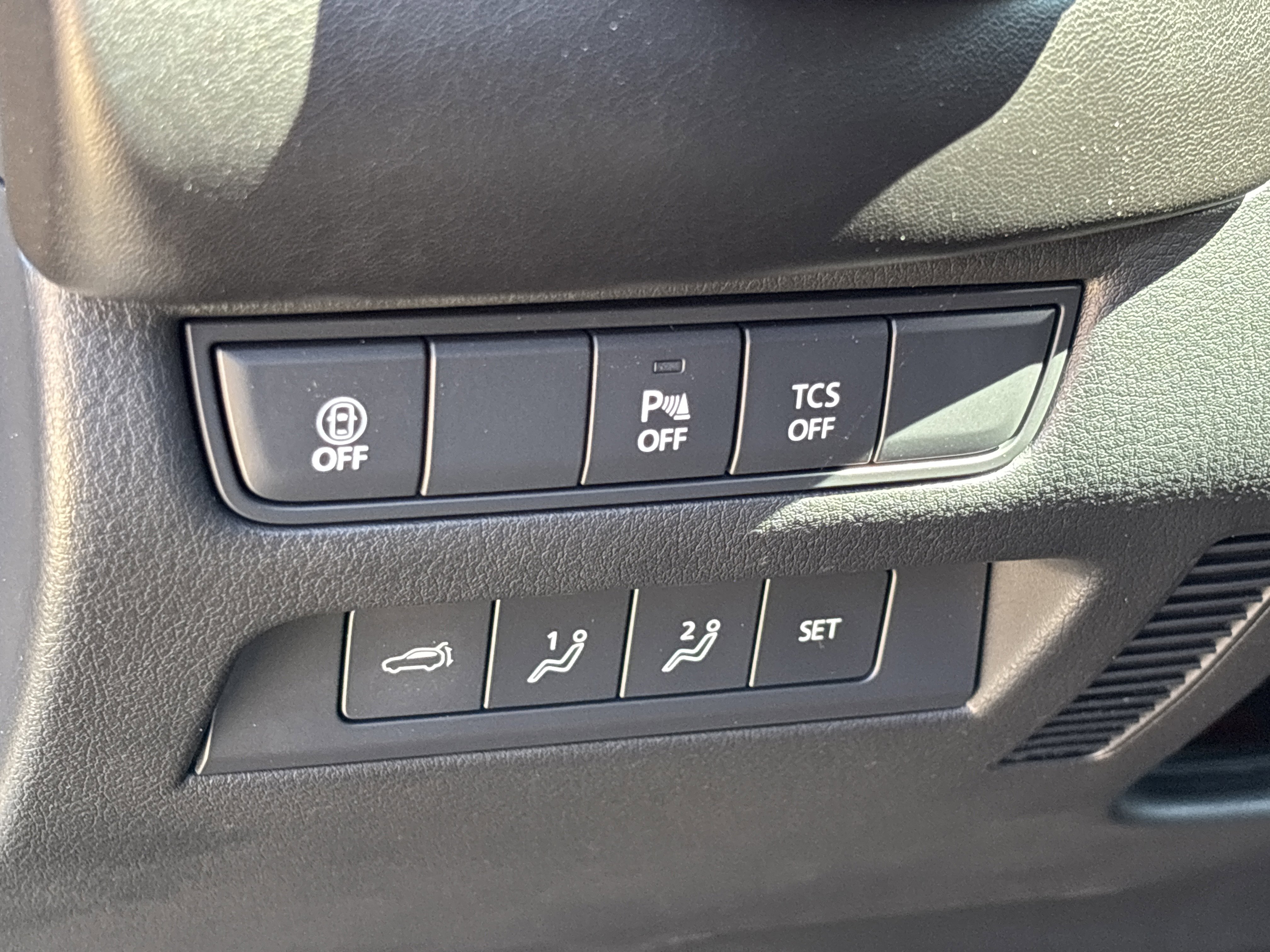 2026 Mazda CX-50 Premium - Photo 23