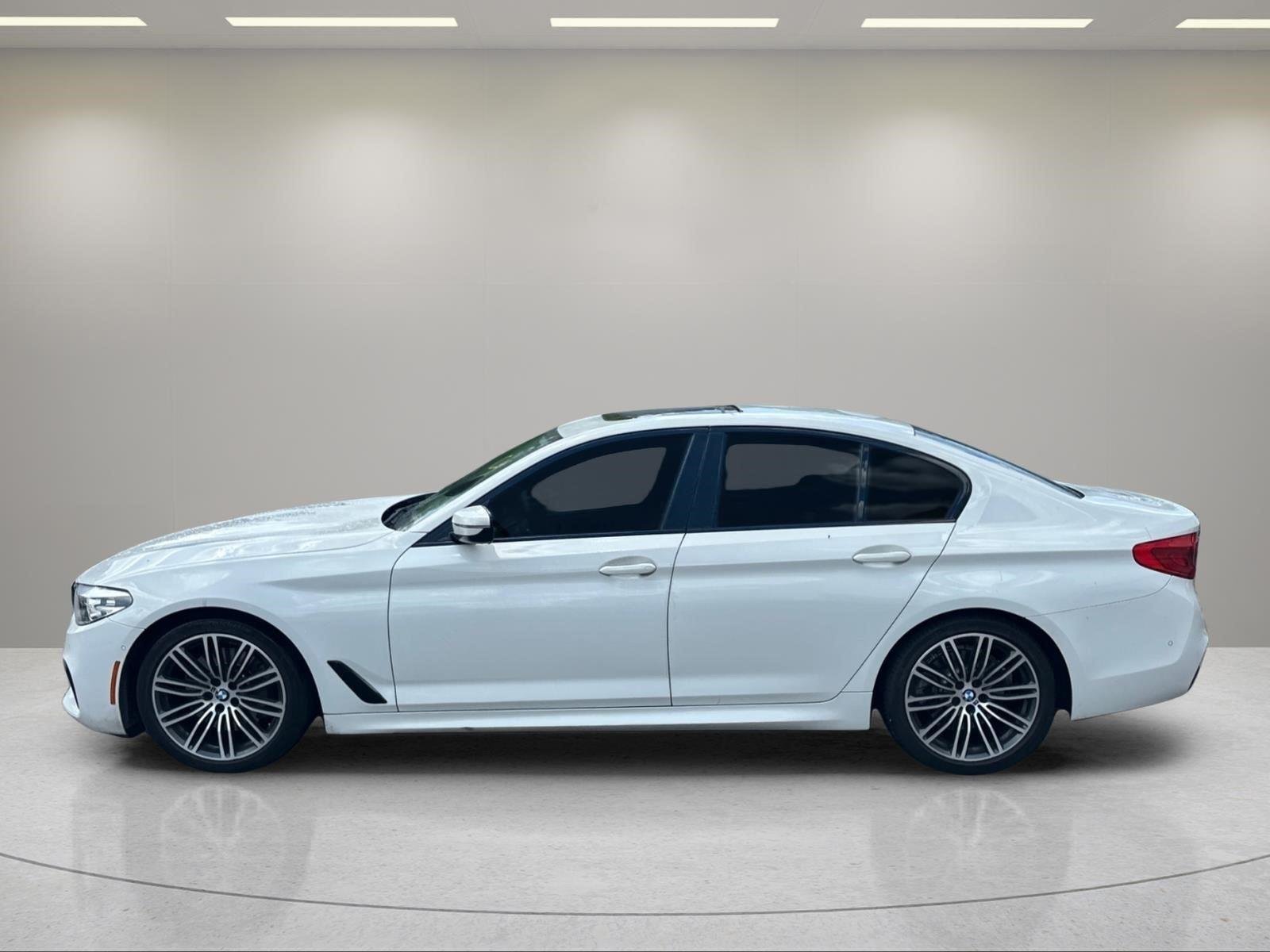 Used 2019 Alpine White BMW 530i image 2