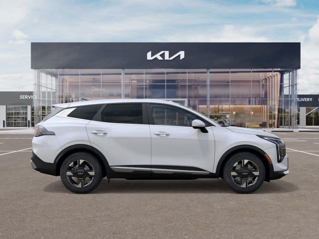 New 2026 Snow White Pearl Kia LX image 7