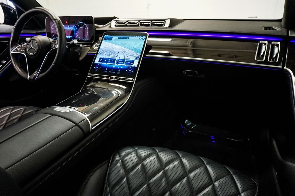 Used 2024 Black Mercedes-Benz S 580 image 10