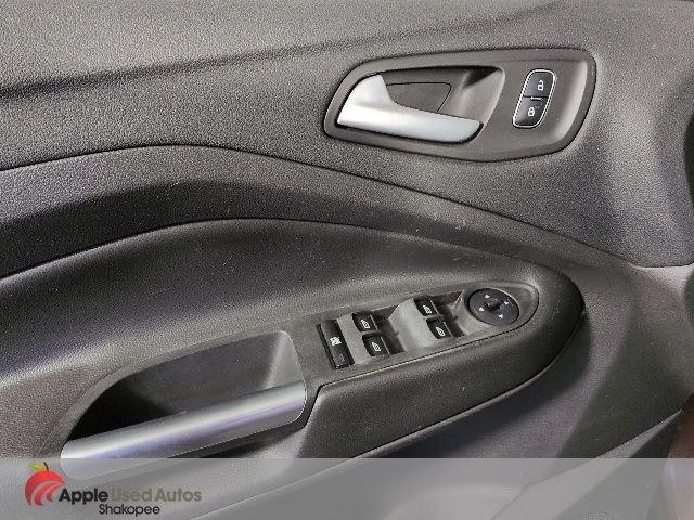 Used 2017 Red Ford SE image 12