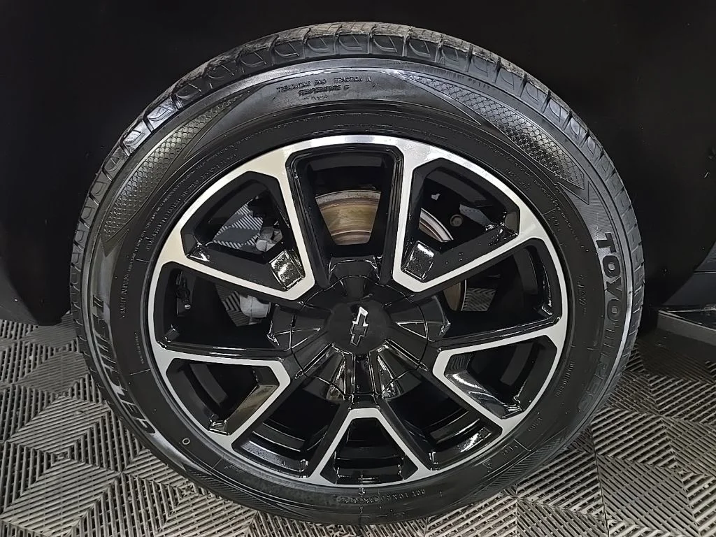 Used 2021 Gray Chevrolet RST image 15