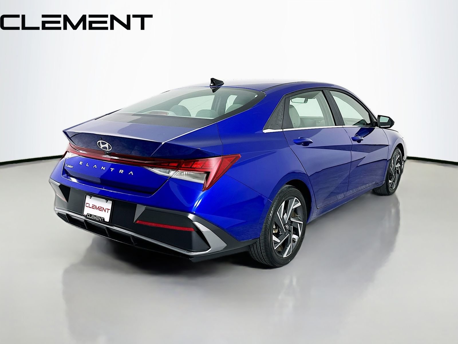 2024 Hyundai Elantra SEL - Photo 7