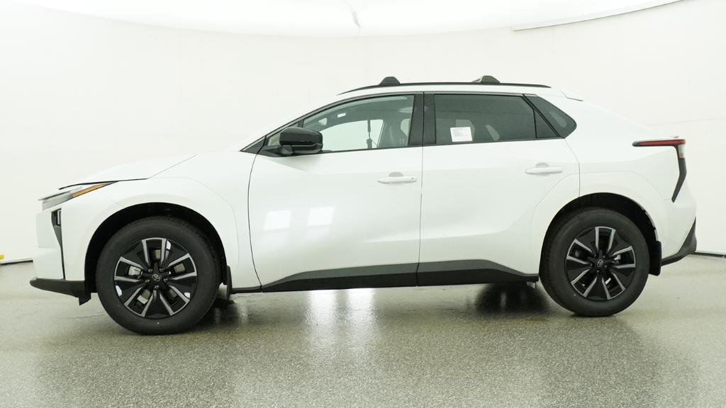 New 2026 Wind Chill Pearl Toyota XLE image 34