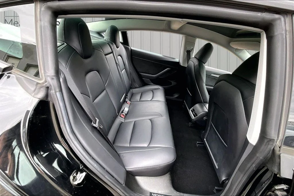 Used 2023  Tesla Performance image 25