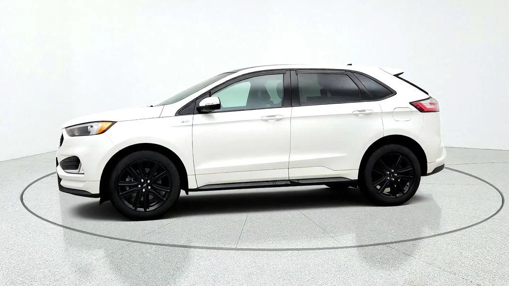 Used 2020 Star White Metallic Tri-Coat Ford ST Line AWD w/ Vista Roof & Co-Pilot360 Assist+ image 8