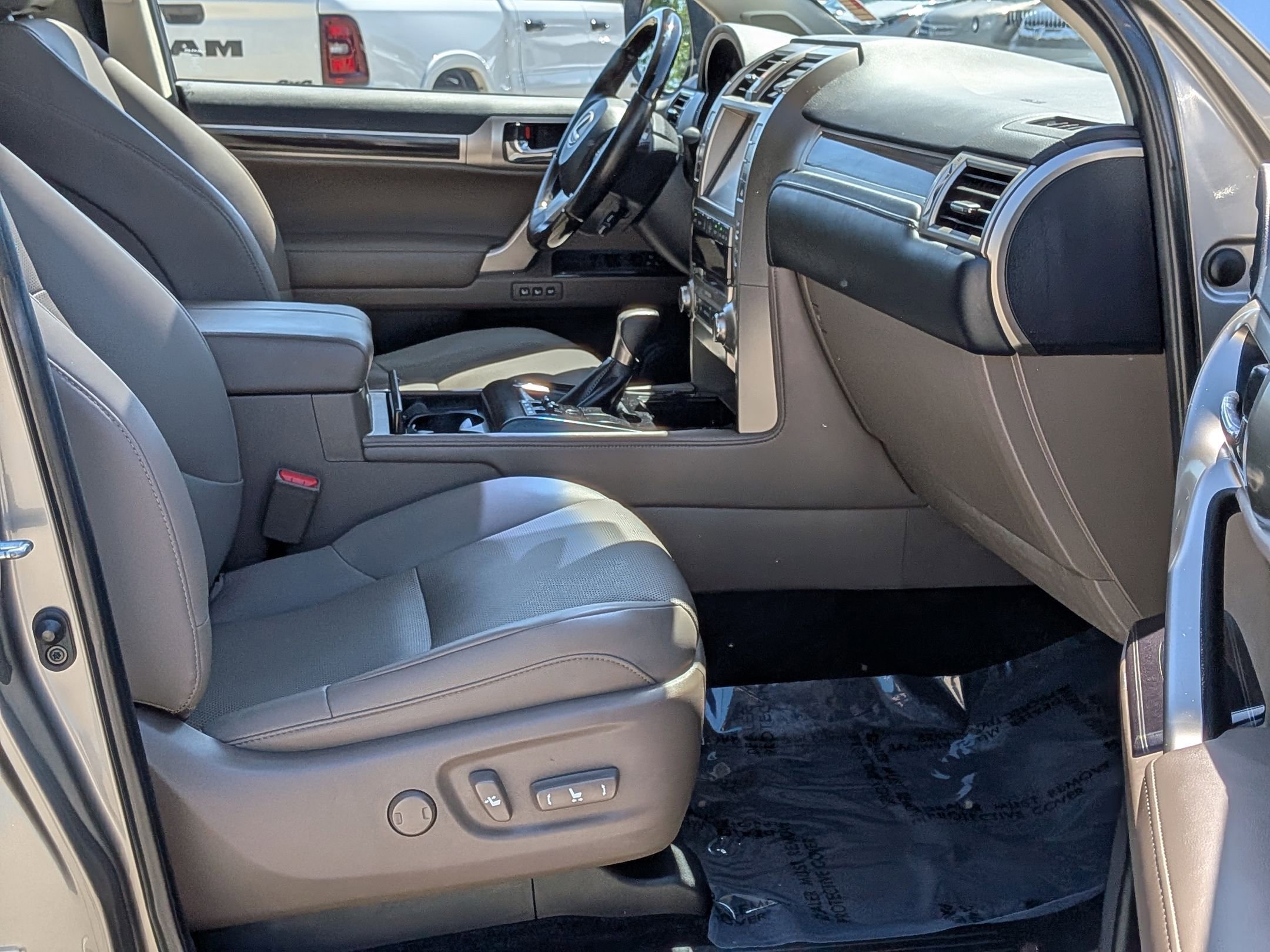 2021 Lexus GX Base - Photo 32