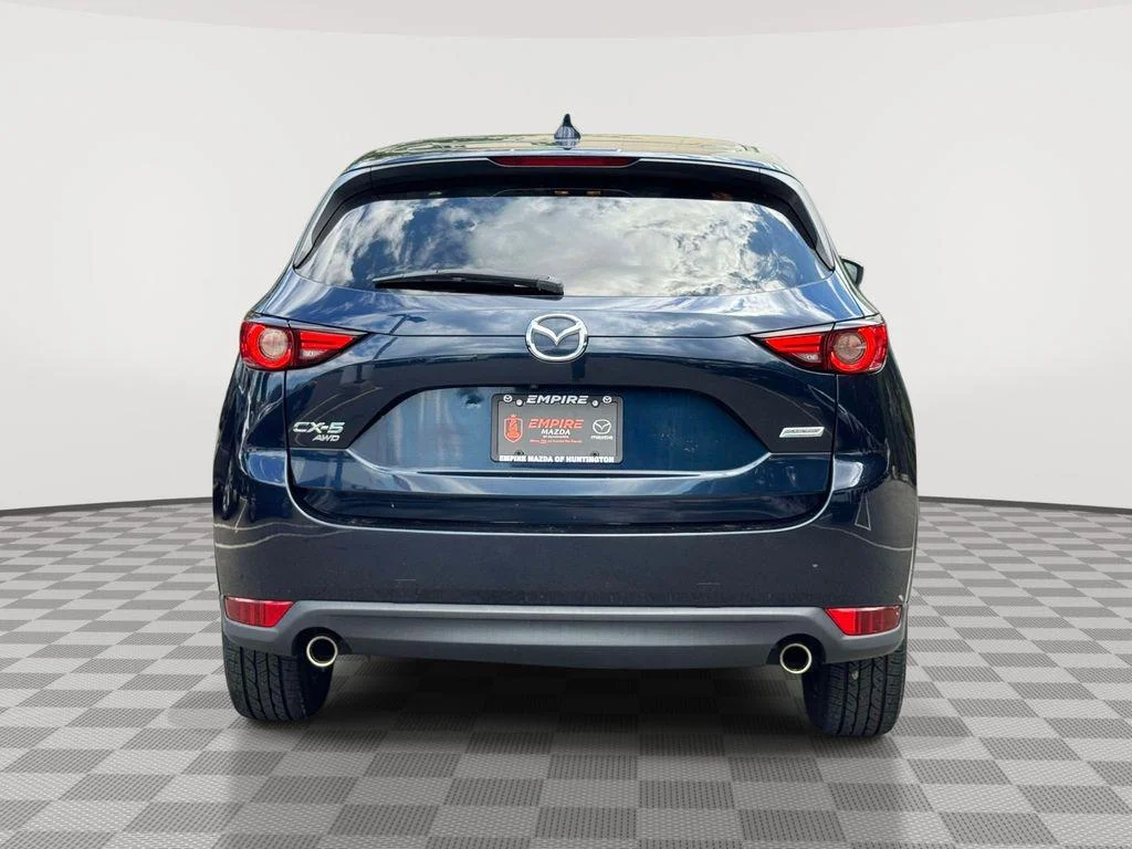 Used 2018 Deep Crystal Blue Mica Mazda Grand Touring image 6