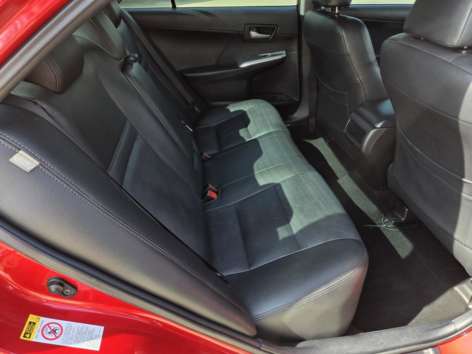 Used 2014 Barcelona Red Metallic Toyota SE image 36
