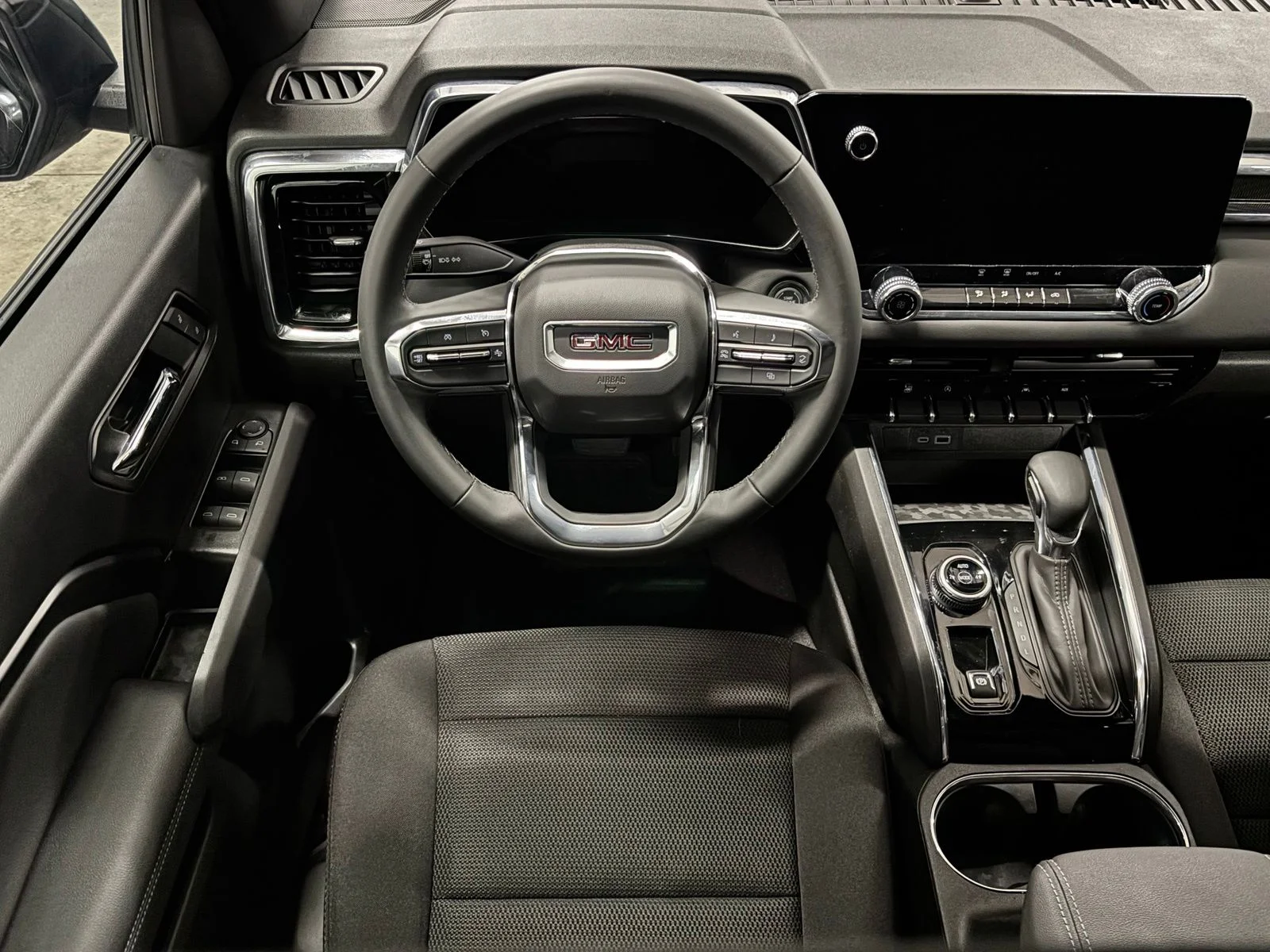 Used 2025 Black GMC Elevation image 12