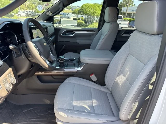 2026 Chevrolet Silverado 1500 LT - Photo 10
