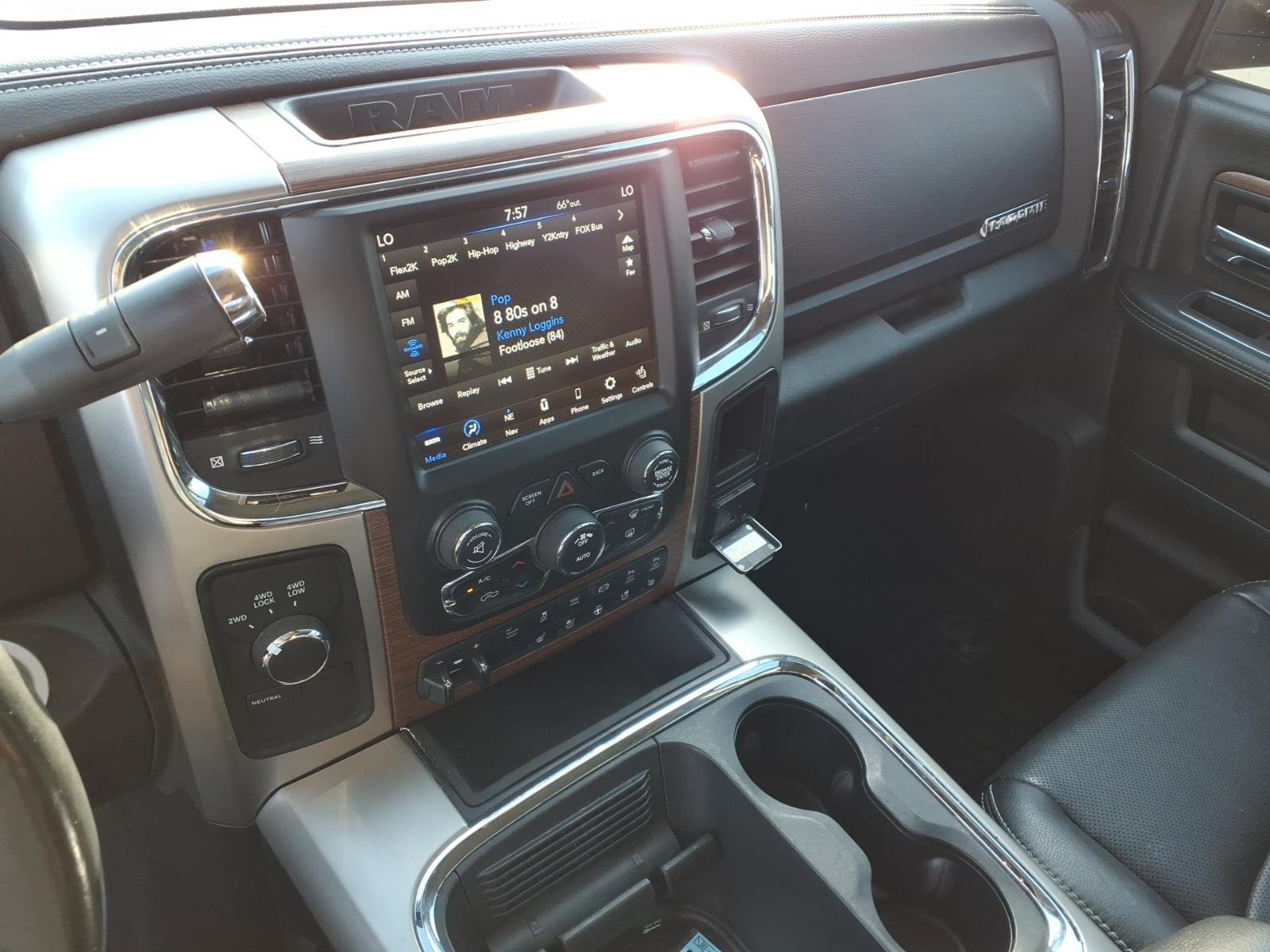 Used 2018 Brilliant Black Crystal Pearl Coat RAM Laramie image 8