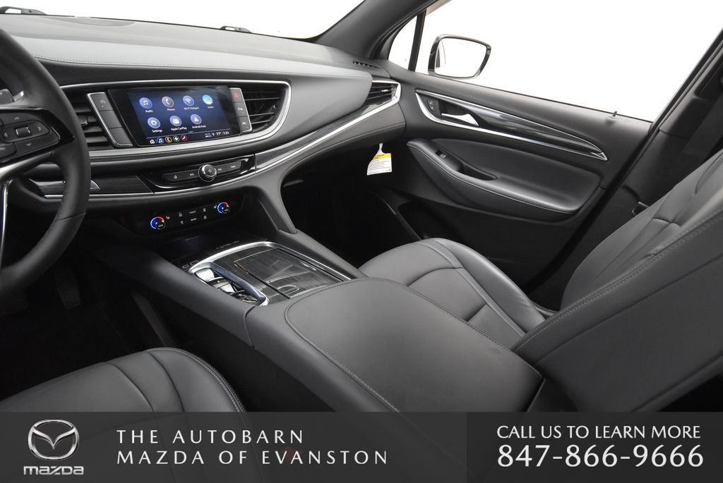 Used 2022 Summit White Buick Essence image 30