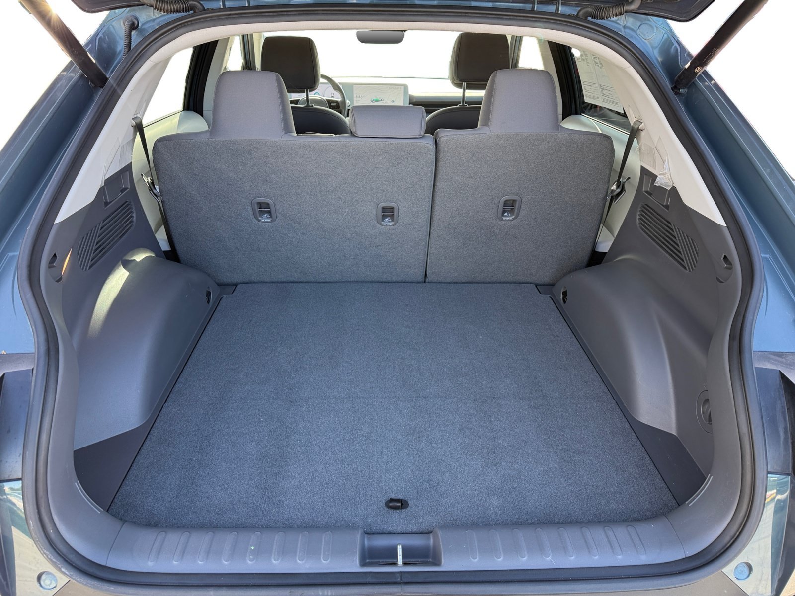 Used 2024 Teal Hyundai SEL image 17