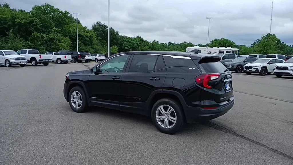 Used 2024 Black GMC SLE image 6