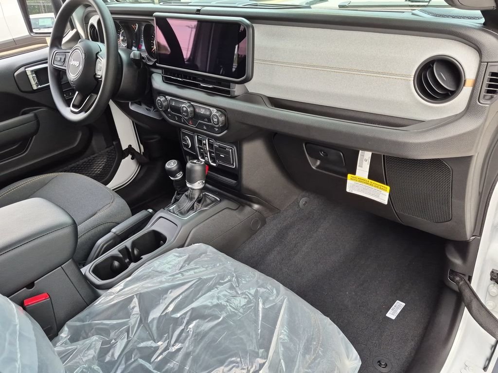 New 2026 Bright White Clear-Coat Exterior Paint Jeep Sport image 24