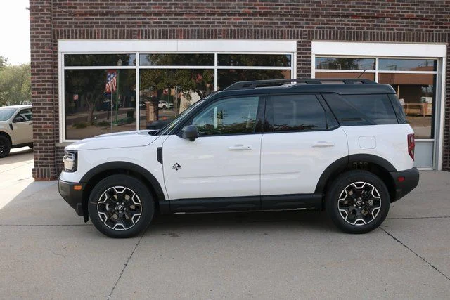 2025 Ford Bronco Sport Outer Banks - Photo 2