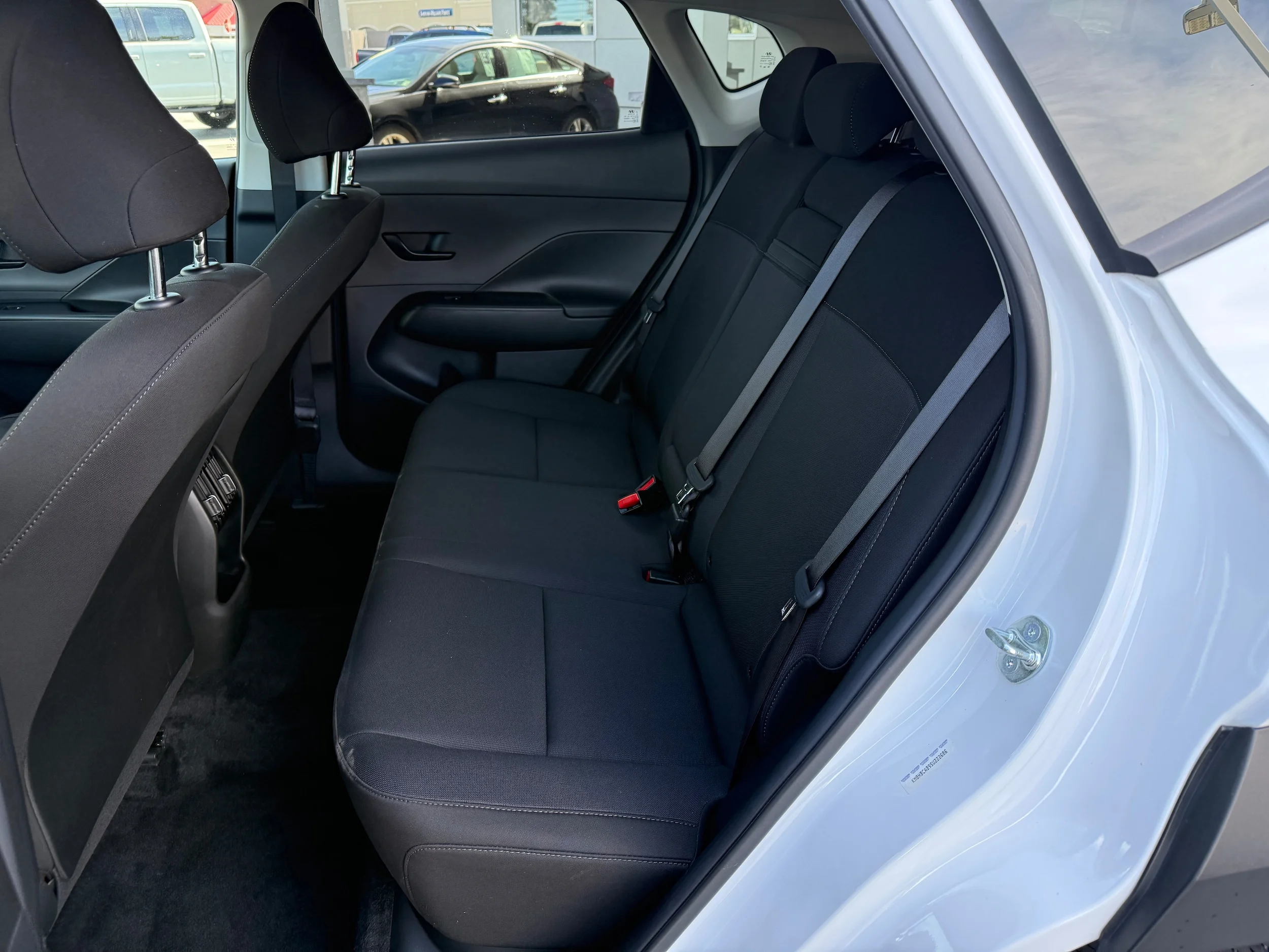 Used 2025 Atlas White Hyundai SEL image 21