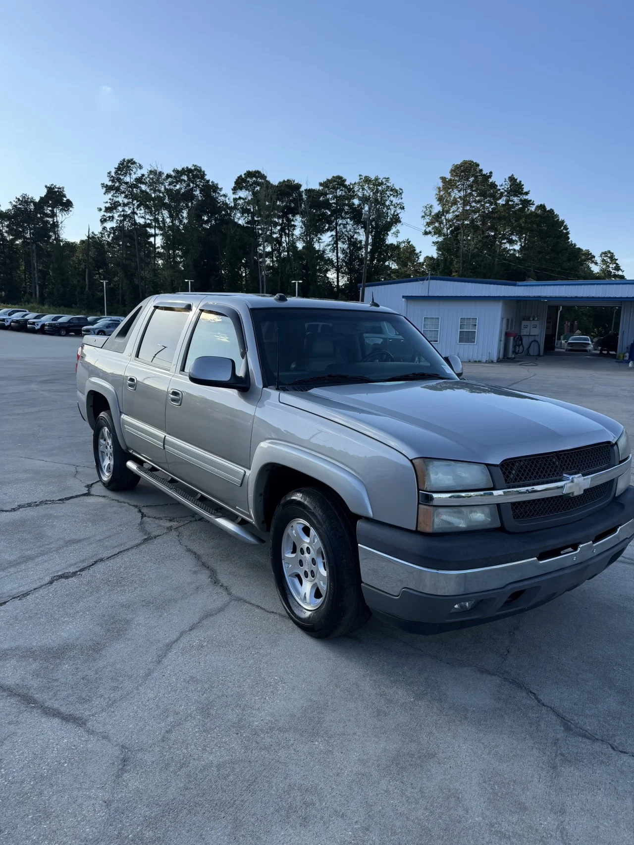 Used 2005 Silver Birch Metallic Chevrolet Z66 image 3
