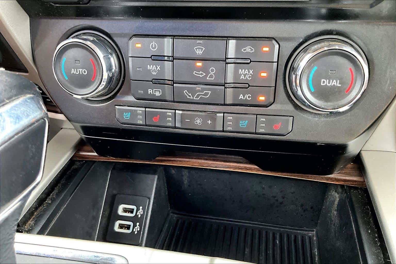 Used 2017 Caribou Metallic Ford Lariat image 33
