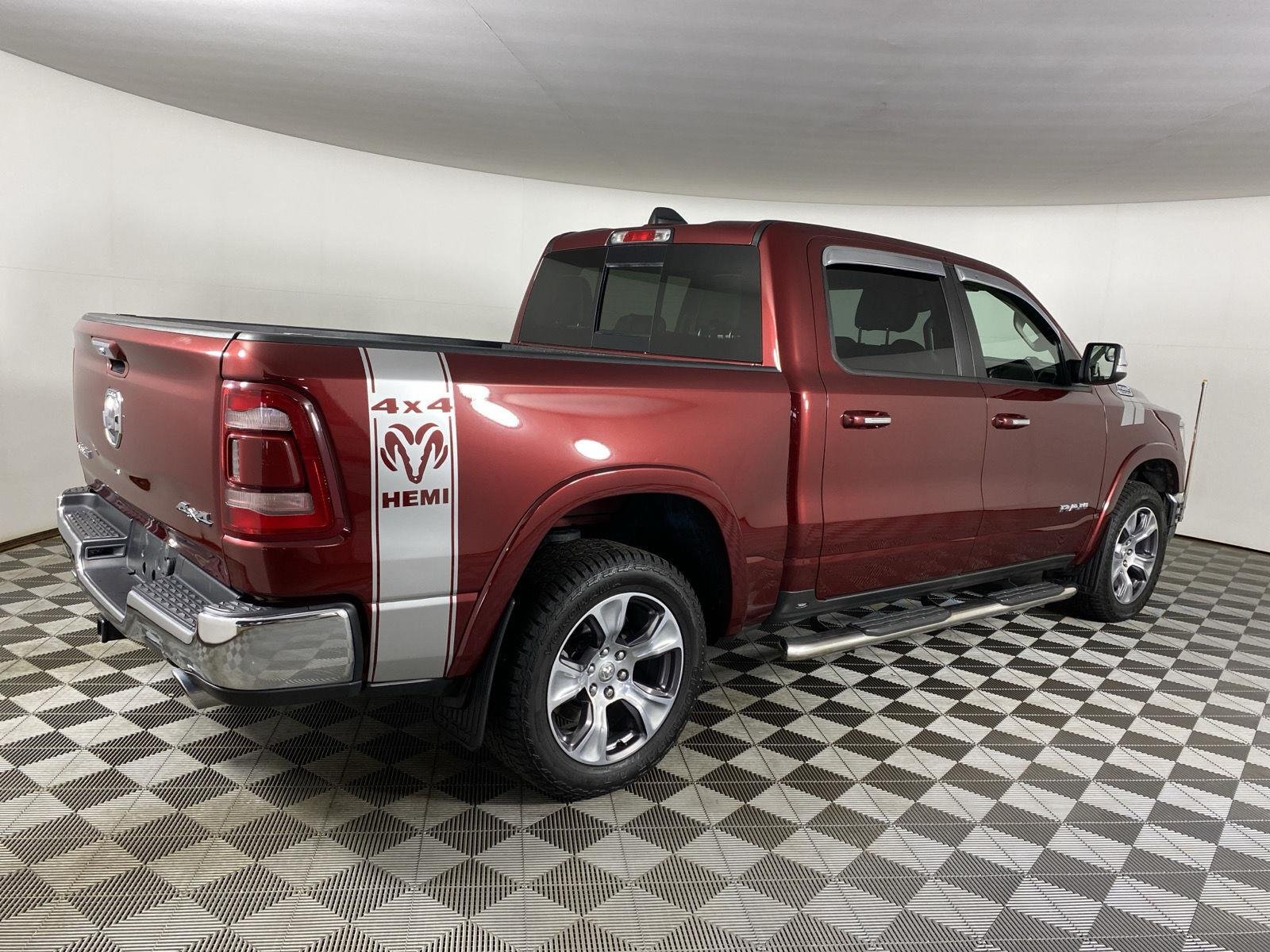 Used 2022 Delmonico Red Pearlcoat Ram Laramie image 10