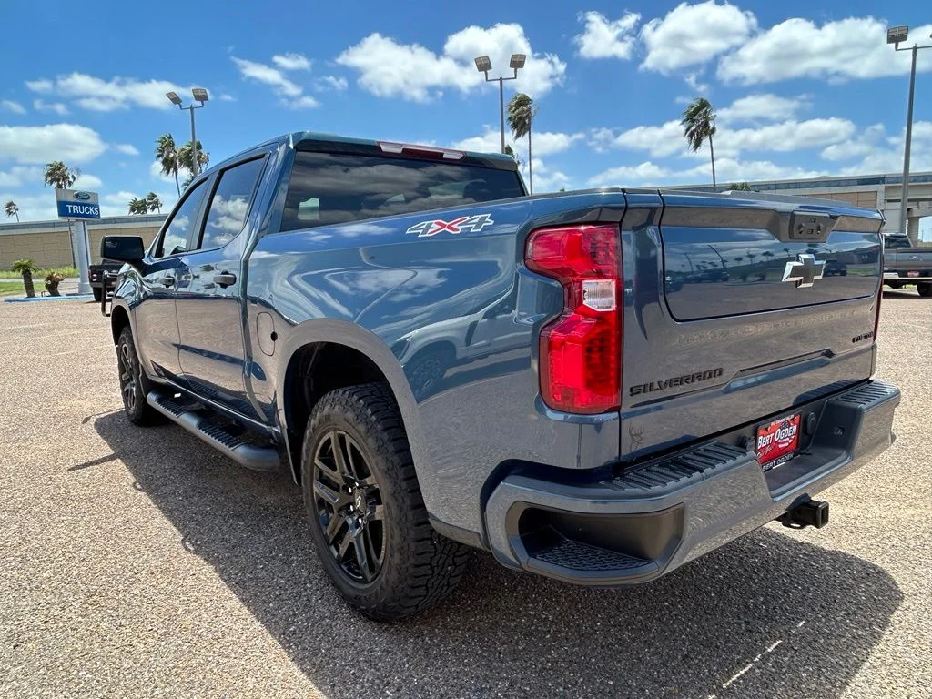 Used 2024 Blue Chevrolet Custom image 4