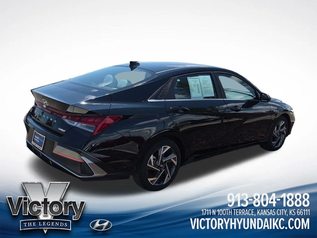 Certified Used 2025 Black Hyundai Limited image 5