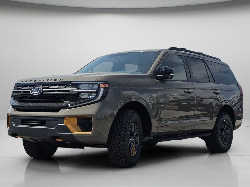New 2027 Gray Ford Tremor image 23