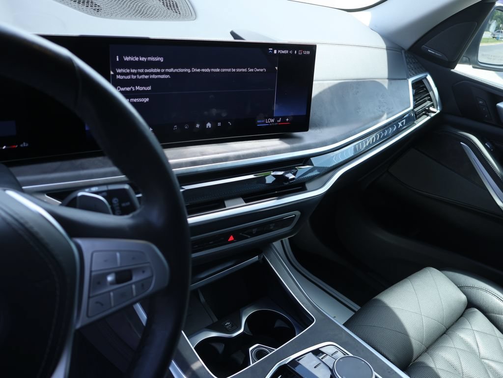 2025 BMW X7 40i - Photo 30