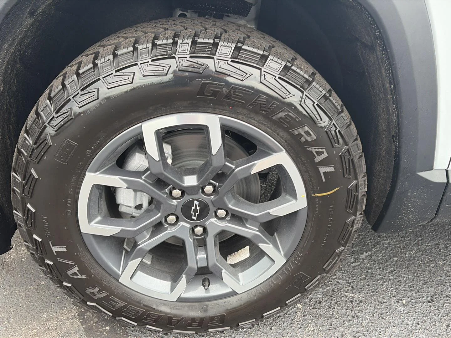 2027 Chevrolet Equinox ACTIV - Photo 37