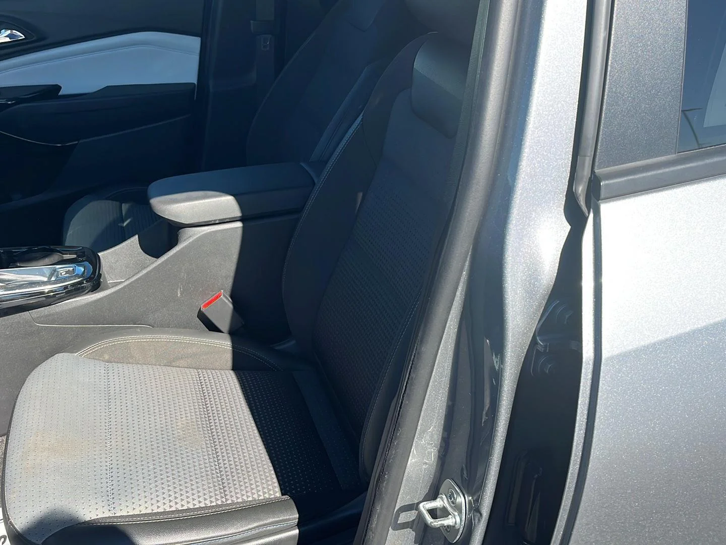 Used 2025 Sterling Gray Metallic Chevrolet LT image 19