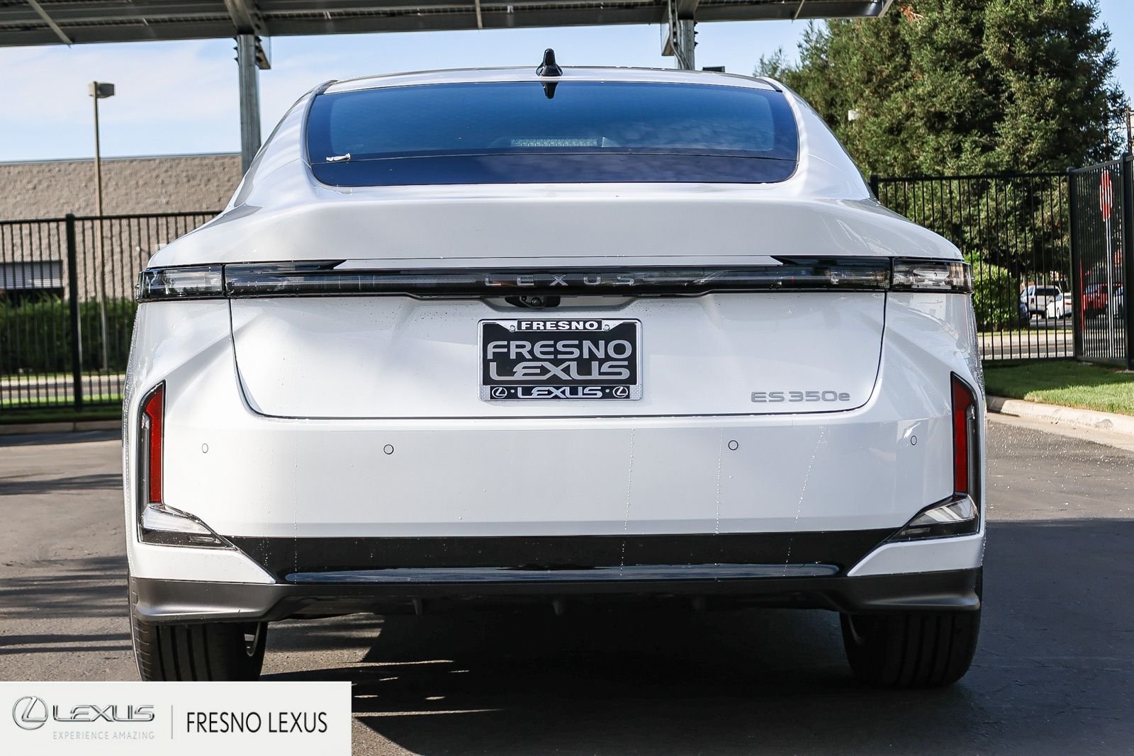 New 2026 Ultra White Lexus ES 350e PREMIUM image 5