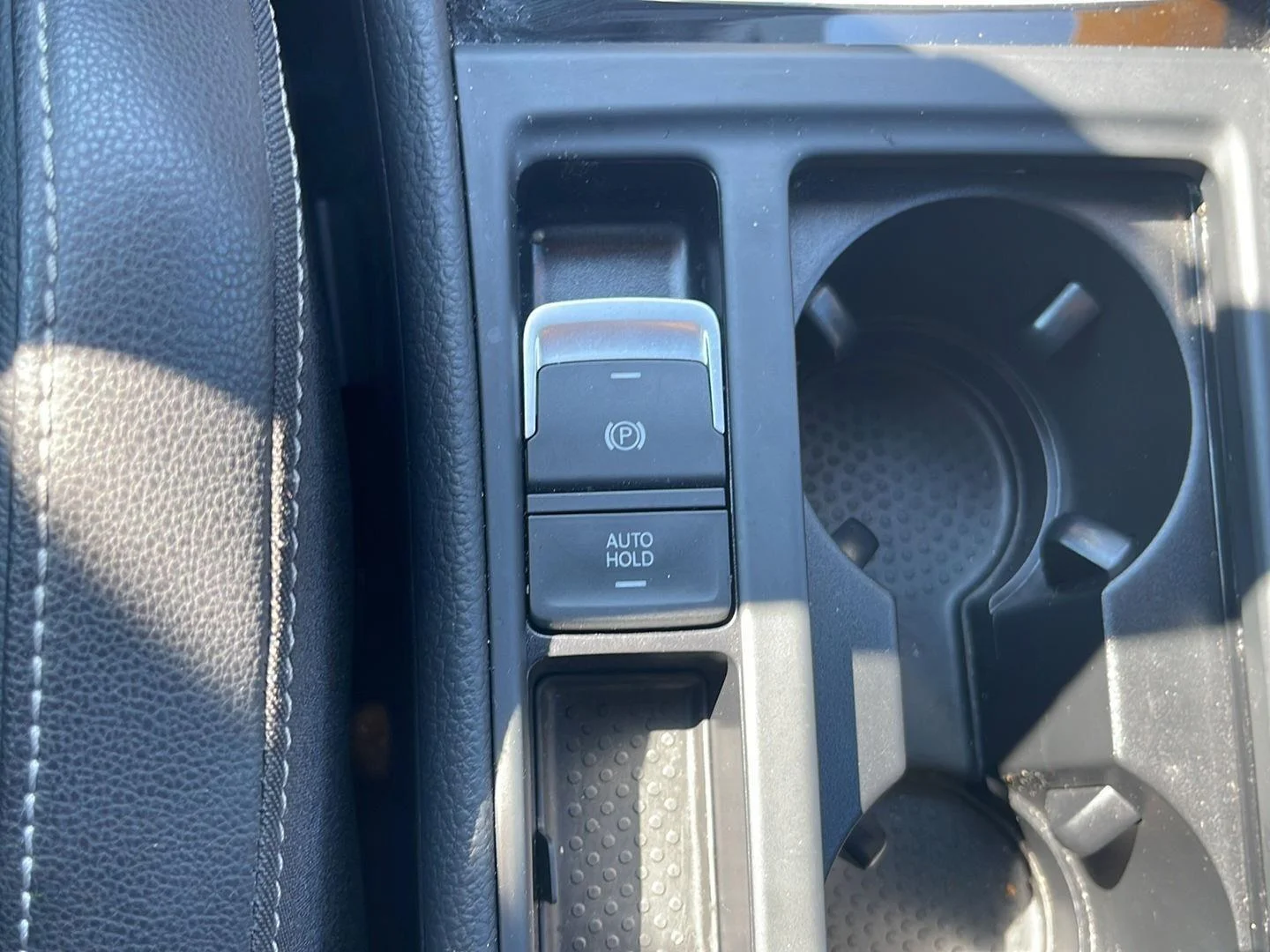 Used 2017  Volkswagen 4MOTION image 27