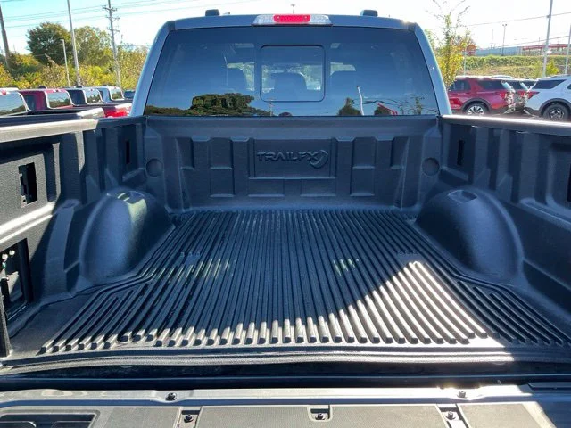 Certified Used 2023 Gray Metallic Ford Lariat image 8