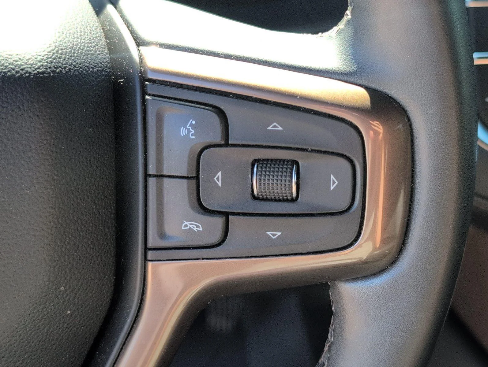 Used 2023 Dark Ash Metallic Chevrolet High Country image 30